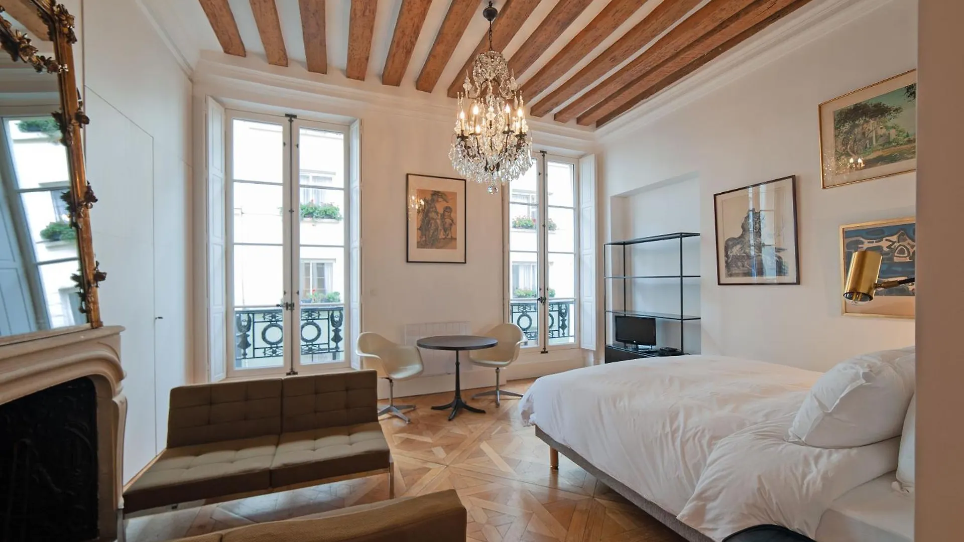 Pavillon Marais Paris